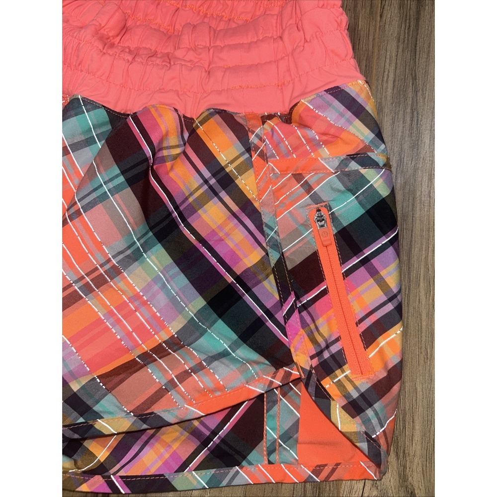 Lululemon Tracker Short II Size 6 Rad Neon Plaid Flare Coral - Picture 4 of 10